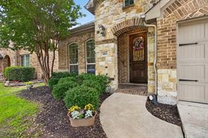 1013 Somerset Circle - Photo 1