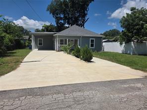 203 E Ann Street - Photo 1