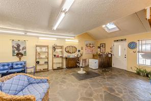 513 FM 2353 N - Photo 32