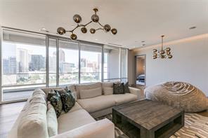 2408 Victory Park Lane - Photo 9