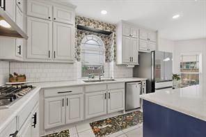 1296 Pleasant Run Drive - Photo 11