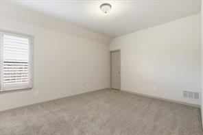 929 Lairds Lane - Photo 32