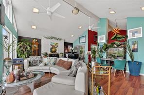 10015 Chimney Hill Lane - Photo 2