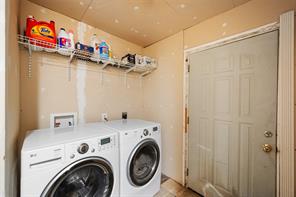 9326 NW County Road 1343 - Photo 30