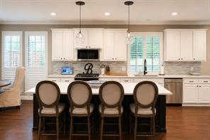 305 Westlake - Photo 12