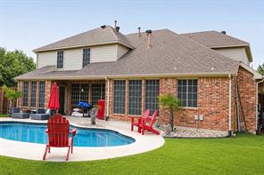 305 Westlake - Photo 3
