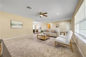 7350 Farm Road 2573 - Photo 10