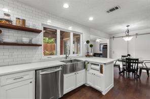 1317 Elk Grove Drive - Photo 8