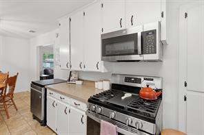 807 Elizabeth Boulevard - Photo 13