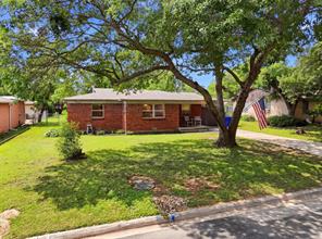 807 Elizabeth Boulevard - Photo 34