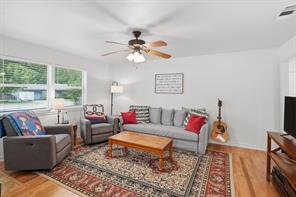 807 Elizabeth Boulevard - Photo 9