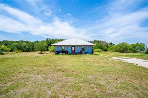 166 Private Road 1404 - Photo 3