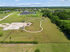 2400 Whispering Acres Lane - Photo 1