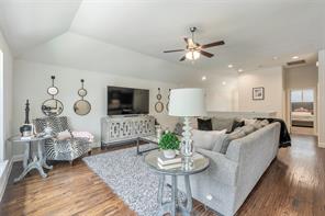 2513 Gramercy Park Drive - Photo 3