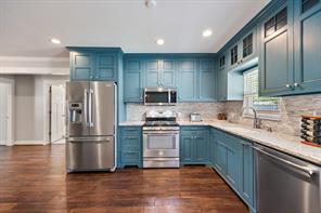 431 Cockerell Street - Photo 3