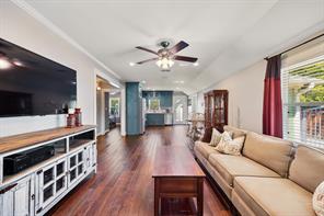 431 Cockerell Street - Photo 5