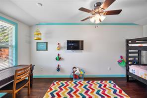 431 Cockerell Street - Photo 8