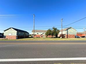 807 W Walnut Street - Photo 1