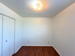 807 W Walnut Street - Photo 15