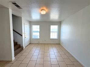 807 W Walnut Street - Photo 2