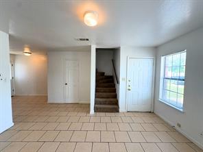 807 W Walnut Street - Photo 4