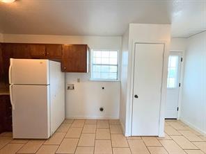 807 W Walnut Street - Photo 8