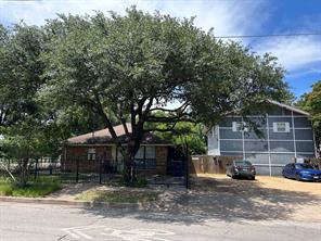 739 W 10th Street - Photo 8