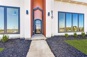 910 Gallant Fox Drive - Photo 2