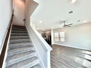 1830 NE Green Oaks Boulevard - Photo 10