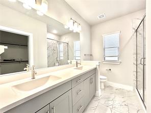1830 NE Green Oaks Boulevard - Photo 15