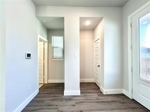 1830 NE Green Oaks Boulevard - Photo 18