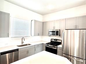 1830 NE Green Oaks Boulevard - Photo 29