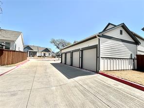 1830 NE Green Oaks Boulevard - Photo 36