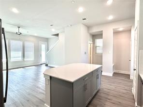1830 NE Green Oaks Boulevard - Photo 5