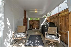 2514 Colcord Avenue - Photo 25