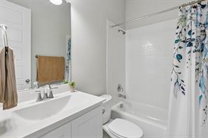 404 Lacey Oak Lane - Photo 21