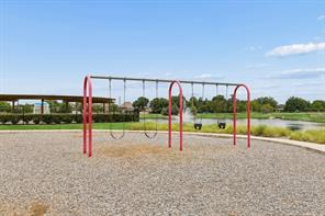 404 Lacey Oak Lane - Photo 32