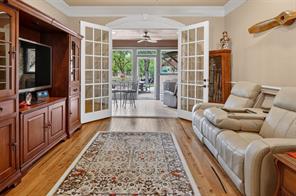 7402 Hampton Drive - Photo 10
