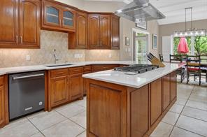 7402 Hampton Drive - Photo 14