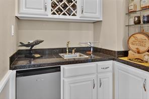7402 Hampton Drive - Photo 24