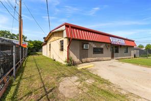 3908 Mansfield Highway - Photo 3