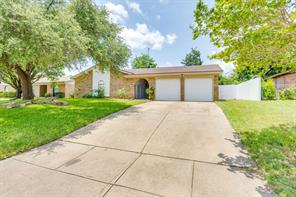 205 Scenic Drive - Photo 1