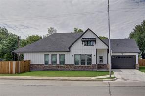 3220 N Houston Street - Photo 1