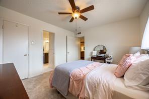 6027 E University Boulevard - Photo 17