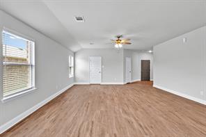2103 Redwood - Photo 11