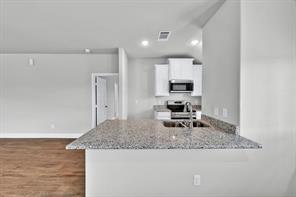 2103 Redwood - Photo 5