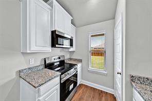 2103 Redwood - Photo 8