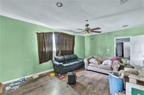 4375 Meadowview Drive - Photo 4