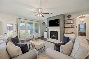 10121 Table Bluff Street - Photo 2