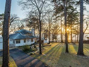 522 Christine Drive - Photo 2